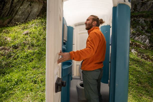 Porta potty delivery and setup in Chesterfield, IN